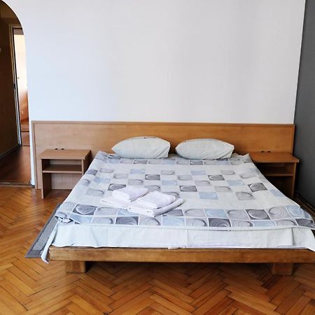 Apartment On Svobody Avenue Lviv Eksteriør bilde