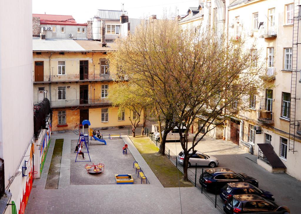 Apartment On Svobody Avenue Lviv Eksteriør bilde