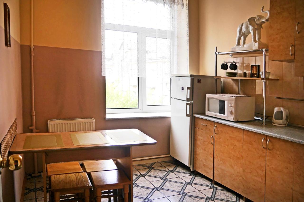 Apartment On Svobody Avenue Lviv Eksteriør bilde