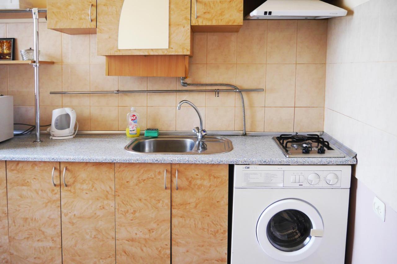 Apartment On Svobody Avenue Lviv Eksteriør bilde